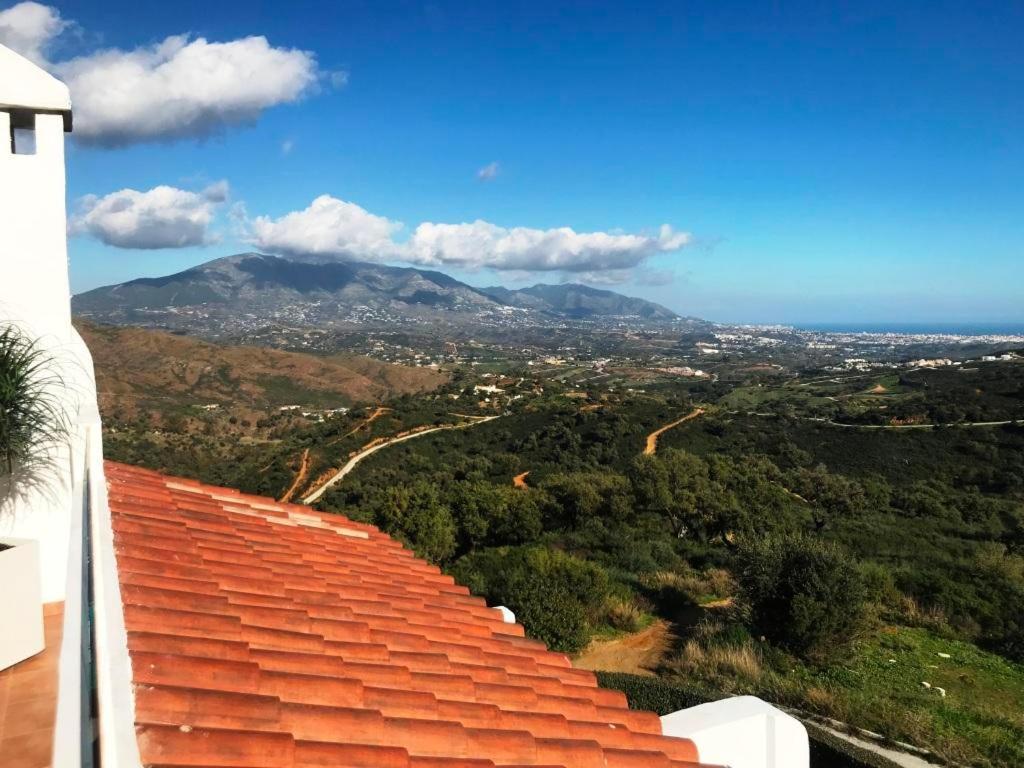 Appartement Penthouse Mit Privatem Jacuzzi In Marbella - La Mairena à Ojén Extérieur photo